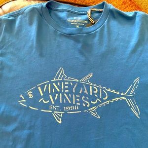 Vineyard Vines Tshirt NWT